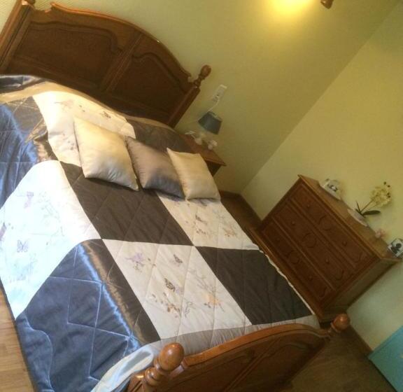 تختخواب و صبحانه Chambre D Hotes Champagne Laval Louis