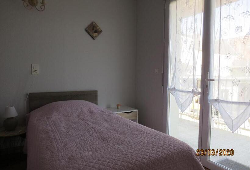 تختخواب و صبحانه Chambre D Hotes Champagne Laval Louis