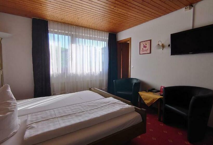 هتل Landgasthof Fromm