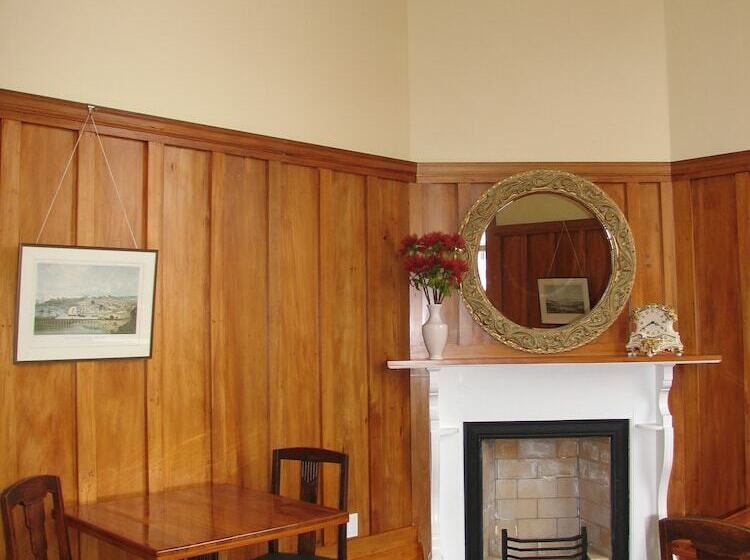 בית מלון כפרי Left Bank