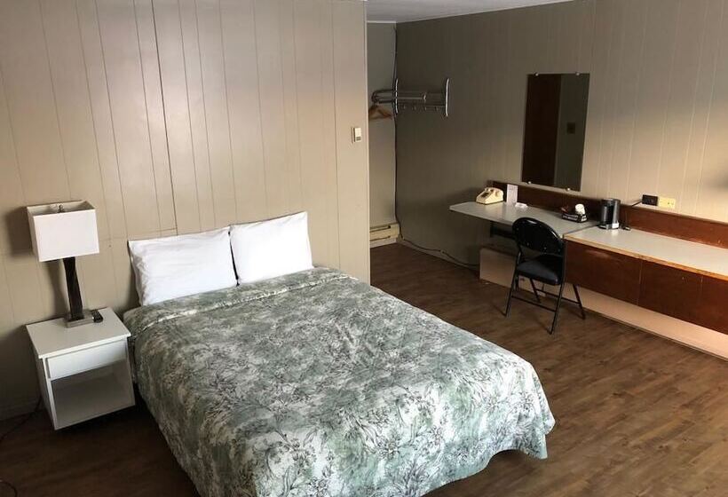 Moose Motel