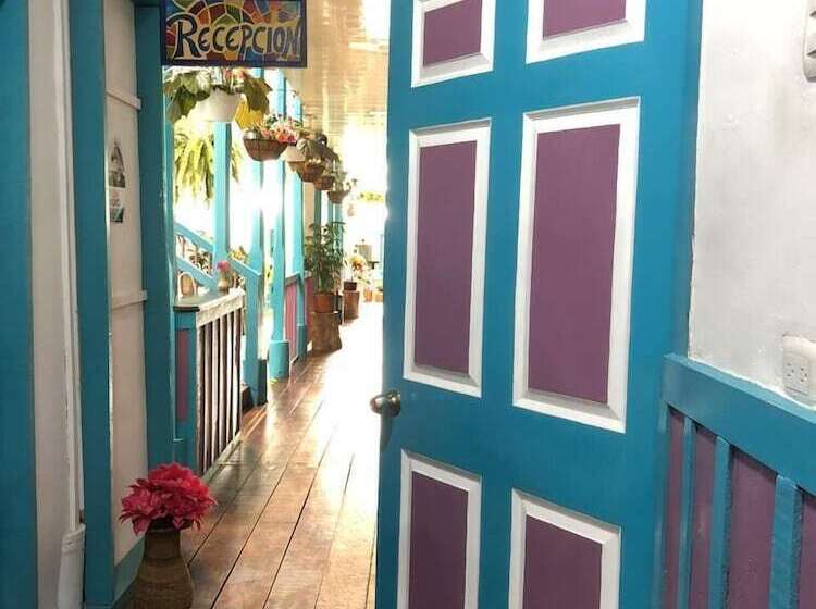 پانسیون Hostal Don Julio