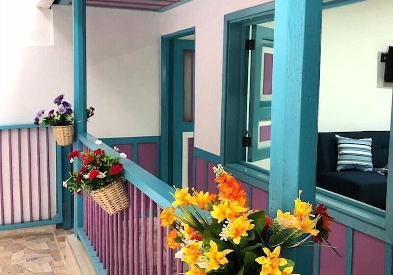 پانسیون Hostal Don Julio