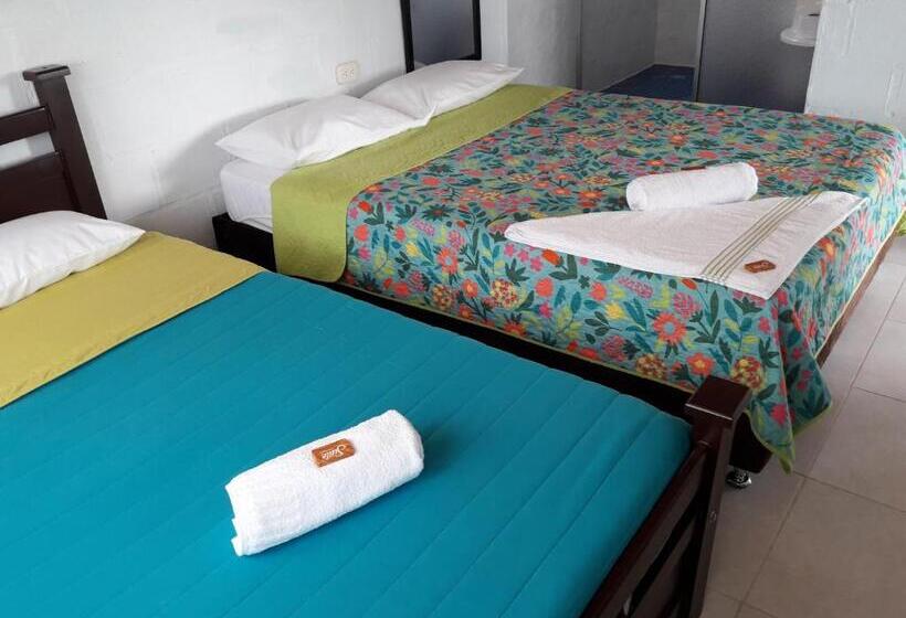 هاستل Vivienda Turistica Yerbabuena