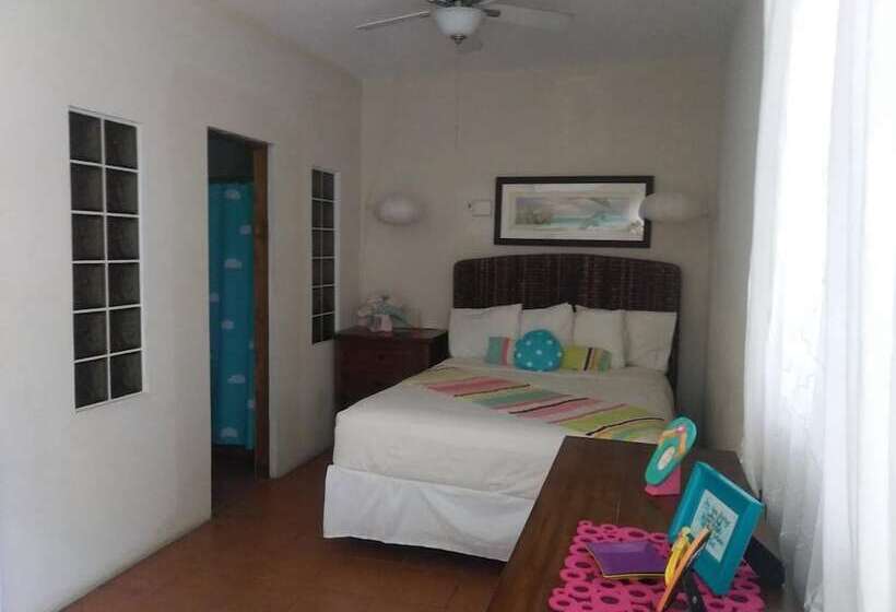 تختخواب و صبحانه Casa De Tortuga