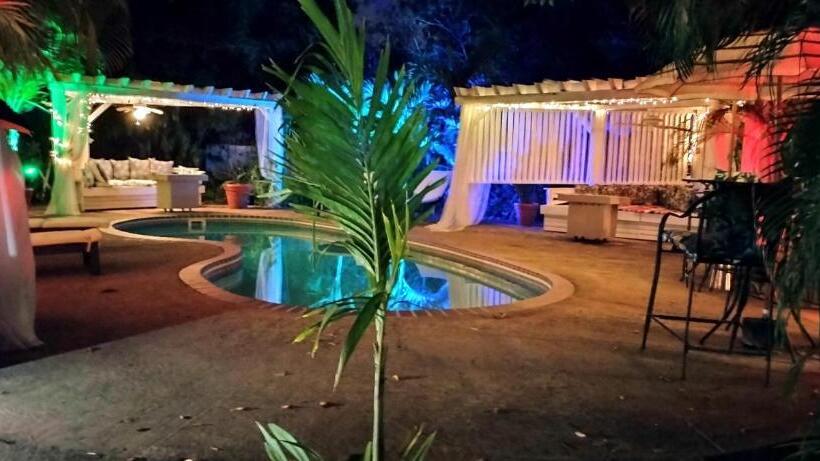 تختخواب و صبحانه Casa De Tortuga