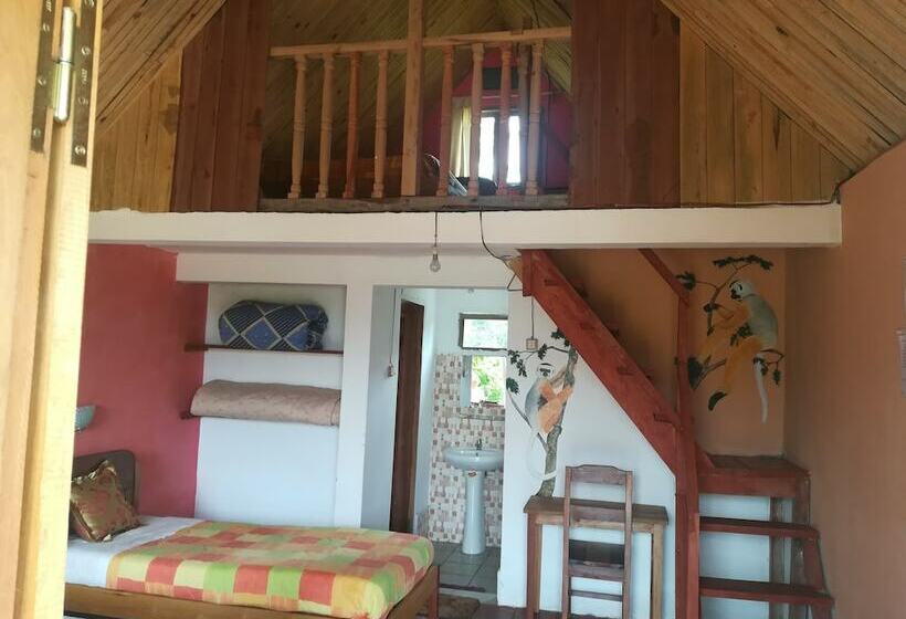 Goyave Hotel & Voyage