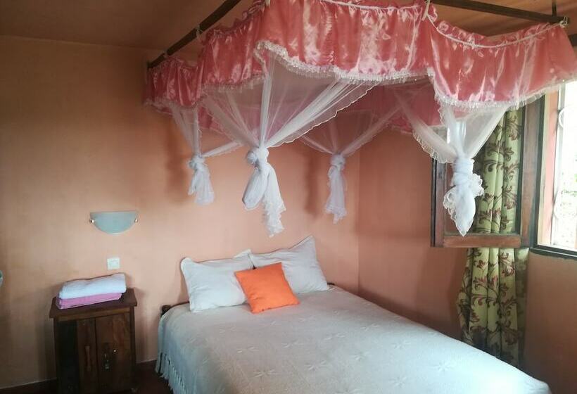 Goyave Hotel & Voyage