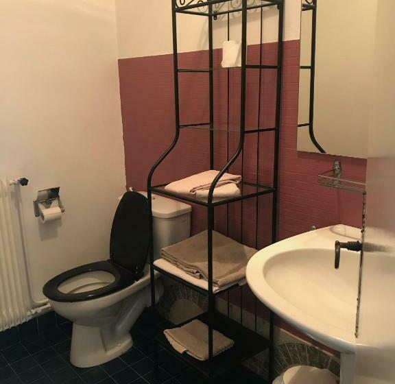 Отель Auberge Du Val D’ouche