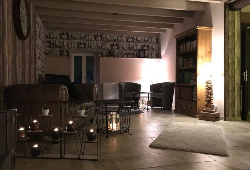 Отель Domaine De Vandenesse Et Spa