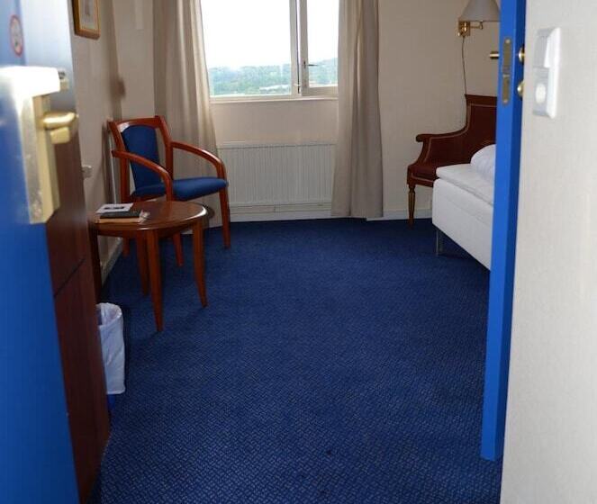 בית מלון כפרי Storstua Omsorgs  Og Konferansesenter