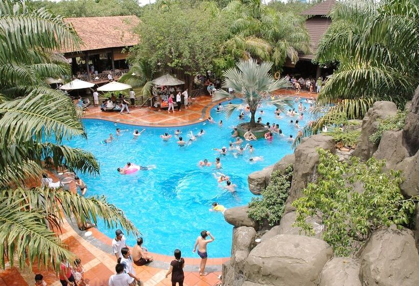 Phuong Nam Resort