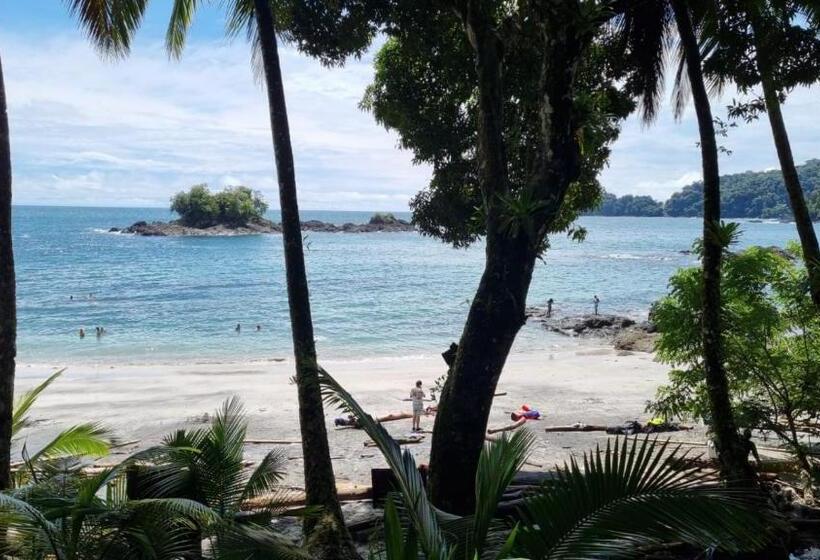 هتل Bahía Yubarta