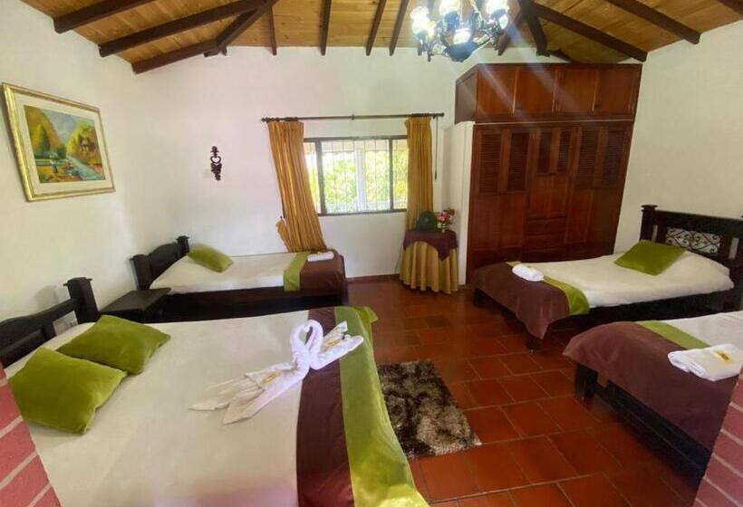 هتل Campestre La Loma Curiti