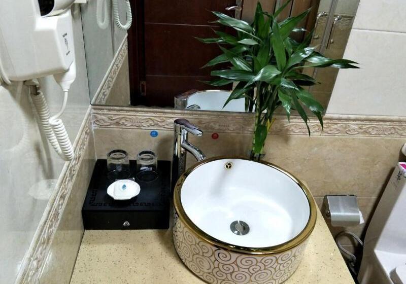 فندق Greentree Alliance Tacheng City Wenqin Road Zuoan Sunshine