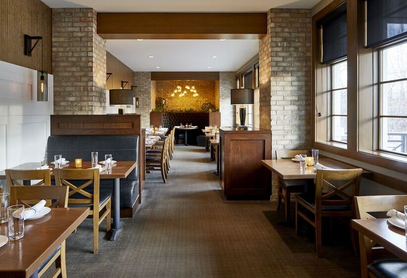 The Hotel Landing