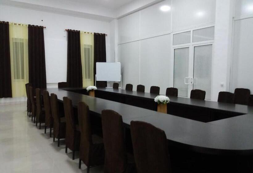 בית מלון כפרי Umariyon