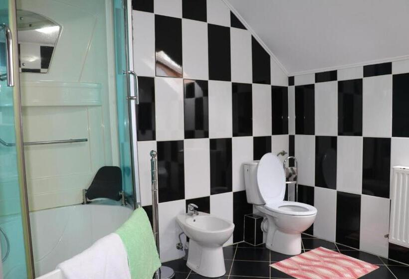 بنسيون Amelia House