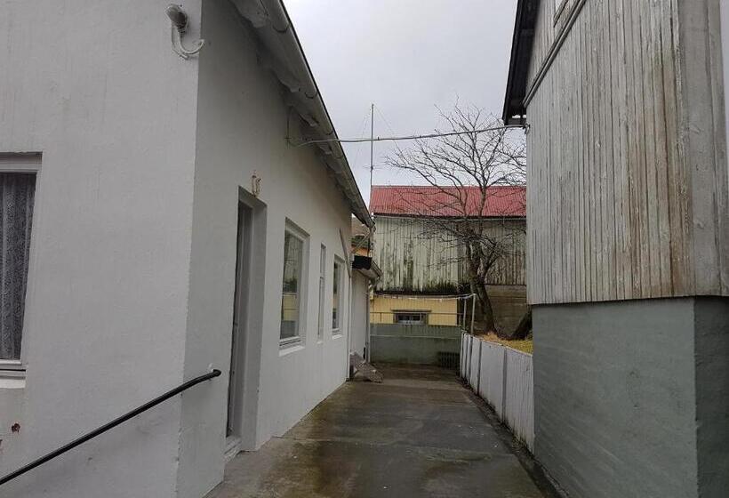 پانسیون Budget Guesthouse Borgustova