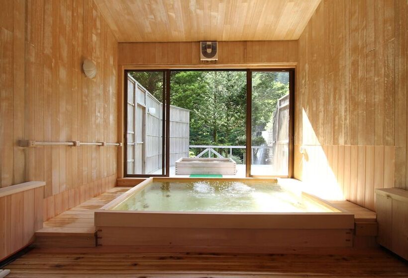 ریوکان Takimi Onsen Inn That Only Accepts One Group Per Day