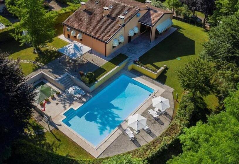 צימר Villa Fior Di Robinia