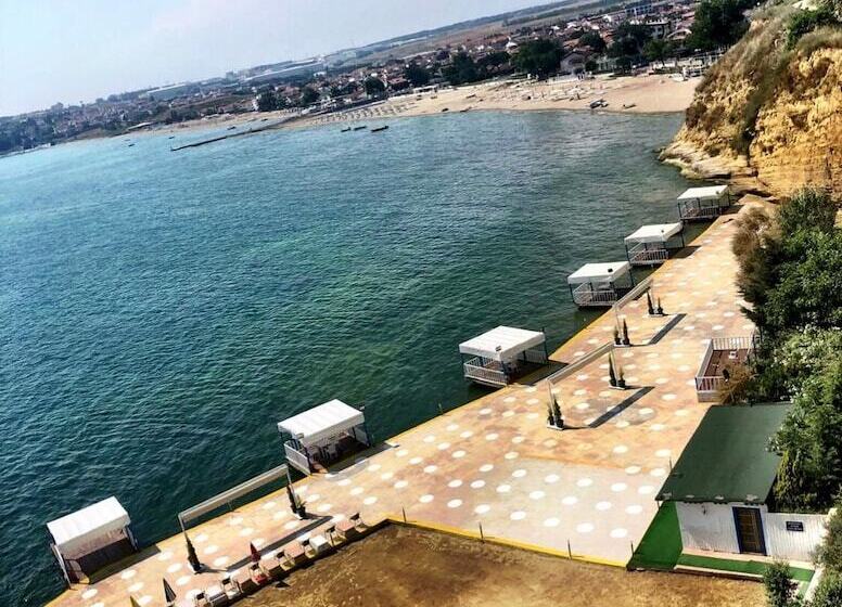 هتل Family Resort