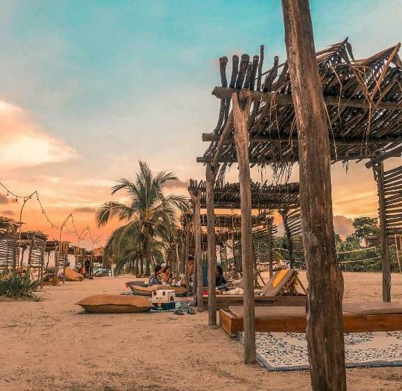 هتل Fenix Beach Cartagena