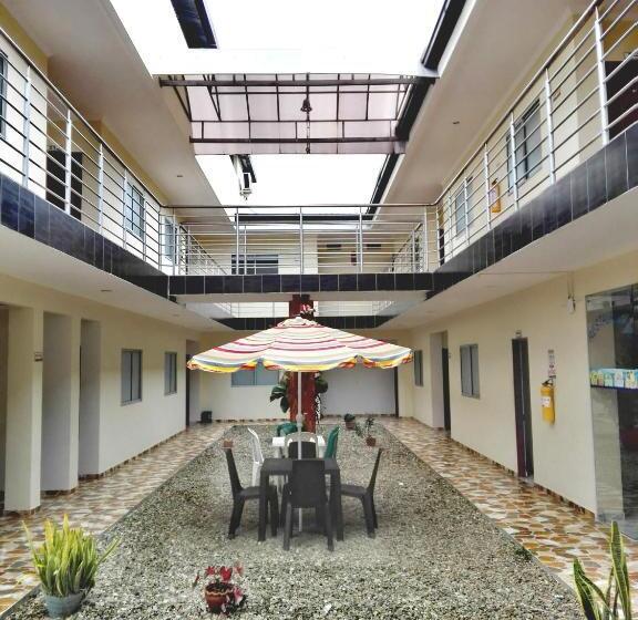 هتل Prado Country