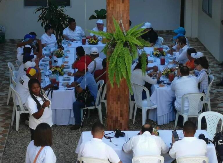 هتل Prado Country