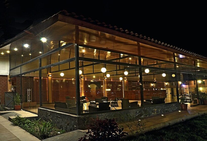 هتل Qasana  Plaza Calca