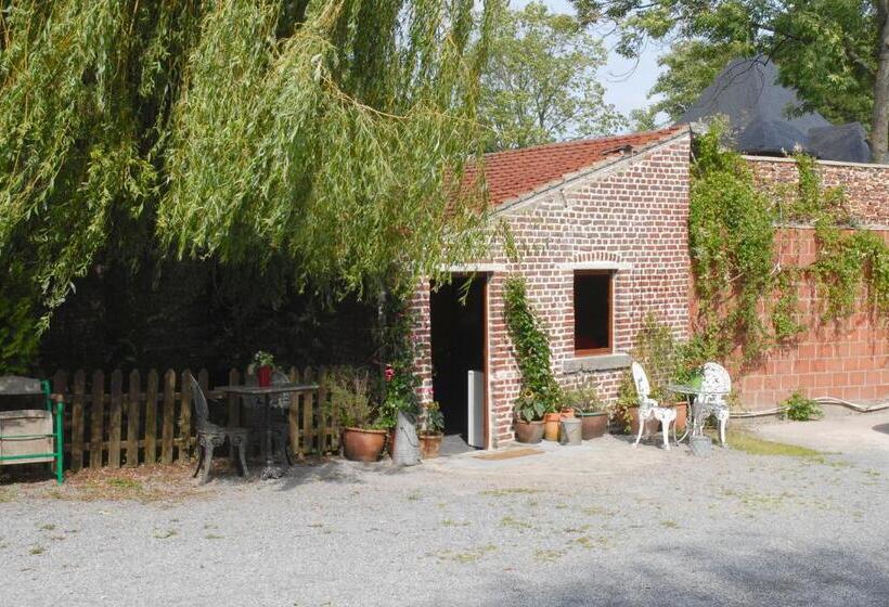 هتل Restaurant La Ferme De Grambais