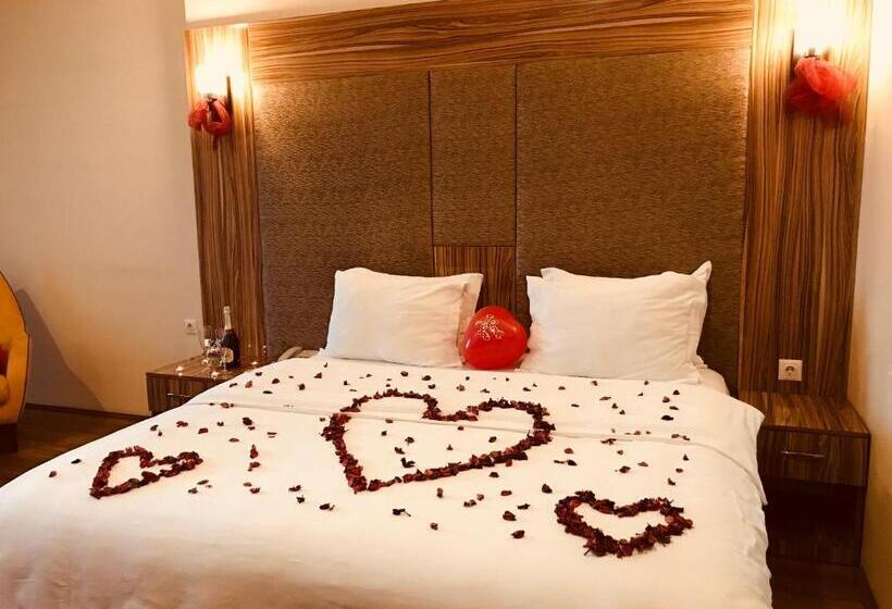 هتل Tehran Boutique