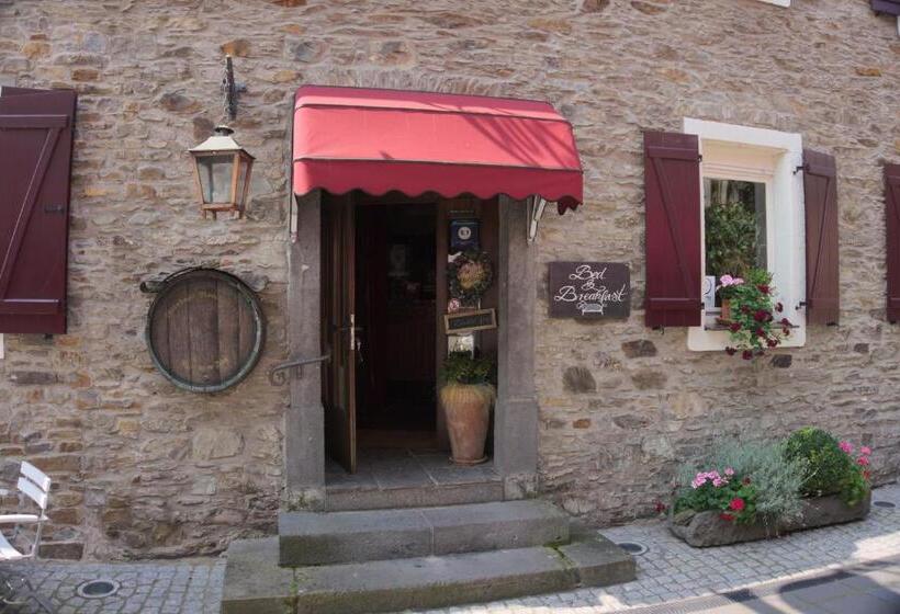 ペンション Garni Altes Winzerhaus Moselschänke