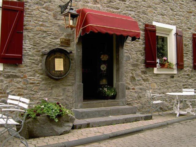 ペンション Garni Altes Winzerhaus Moselschänke