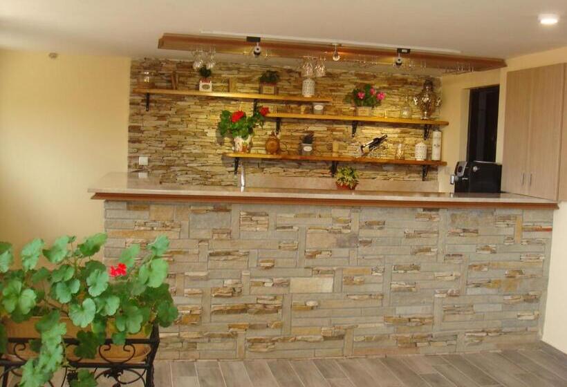 بنسيون Guest House & Bistro Lefterova