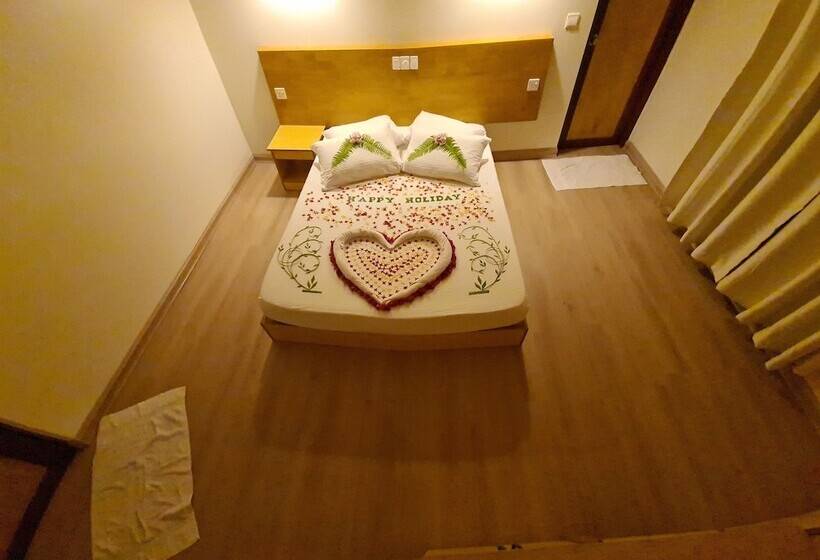 پانسیون Beach Star Maldives