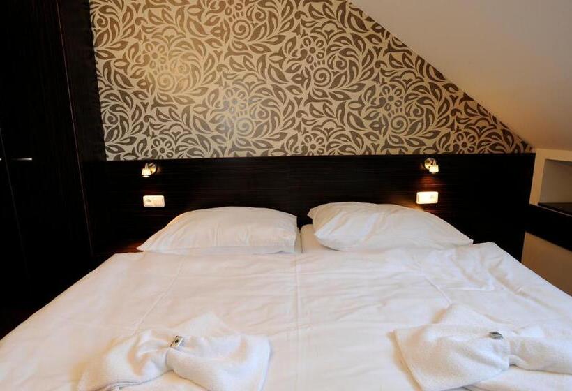 پانسیون Wellness Penzion Kroměříž   Zlobice