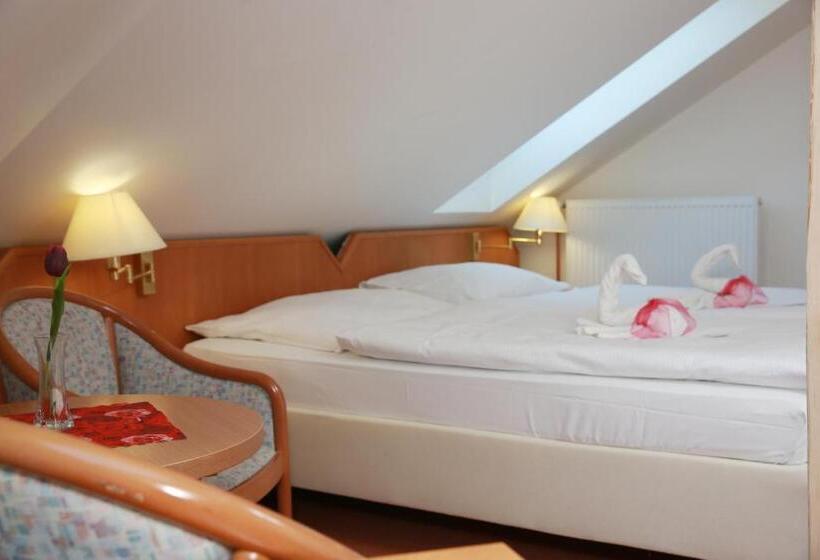 پانسیون Wellness Penzion Kroměříž   Zlobice