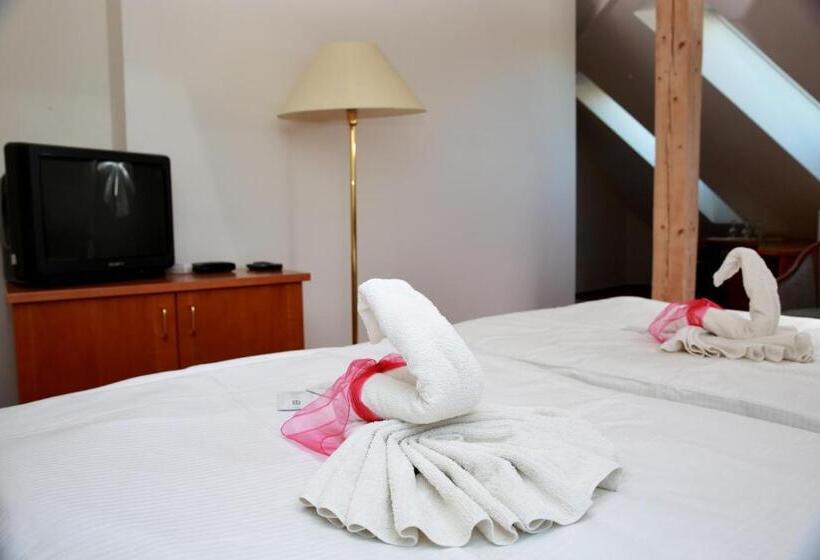 پانسیون Wellness Penzion Kroměříž   Zlobice