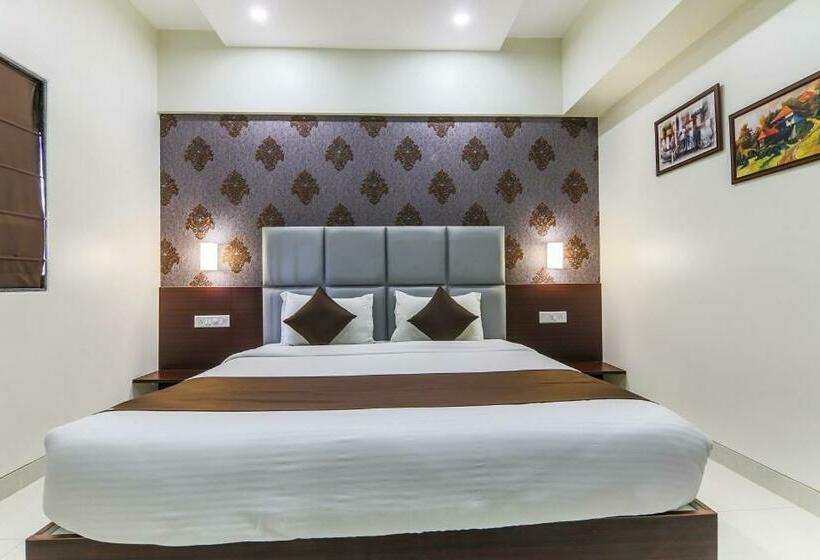 Magnus Square Business Hotel Near Pune Airport