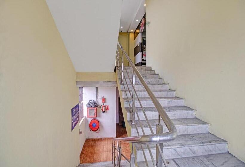 هتل City Lodge Adabari
