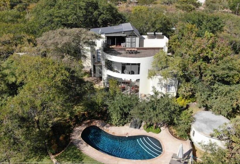 پانسیون 528 Victoria Falls Guest House