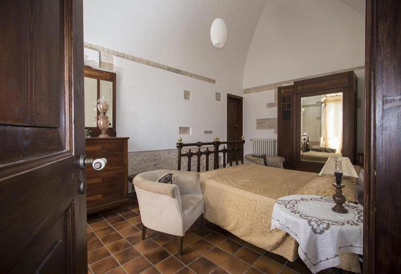هتل Masseria Citulo Il Pino Grande