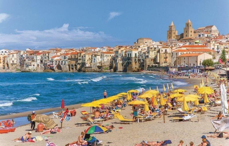 پانسیون In Centros Vicino Cefalu Selfchekin
