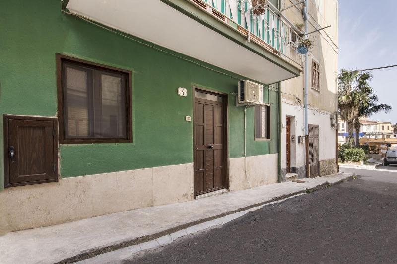 پانسیون In Centros Vicino Cefalu Selfchekin