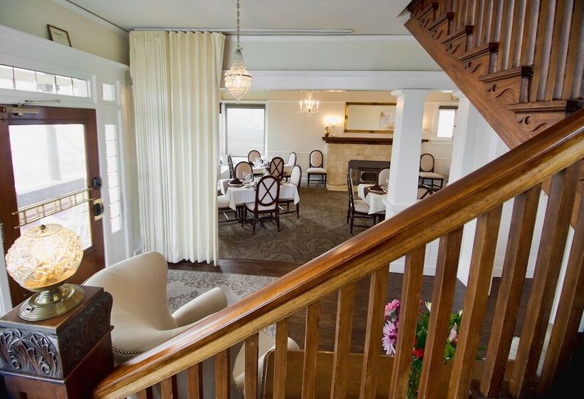 ユースホステル Birchfield Manor Inn And Restaurant