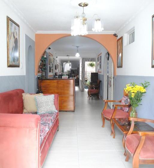 هتل Ciudad Señora Buga