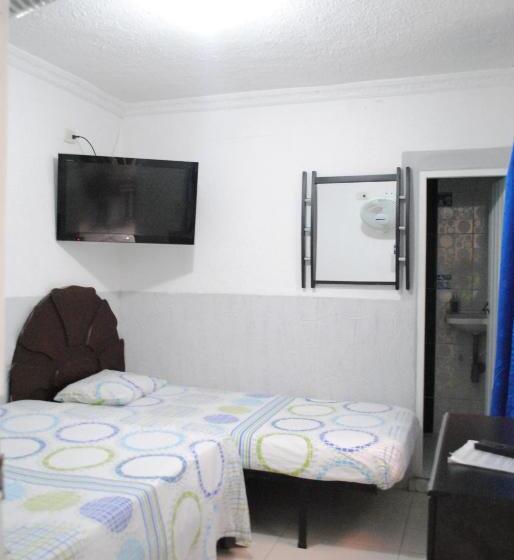 هتل Ciudad Señora Buga