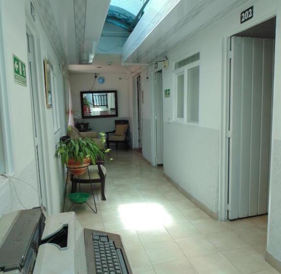 هتل Ciudad Señora Buga