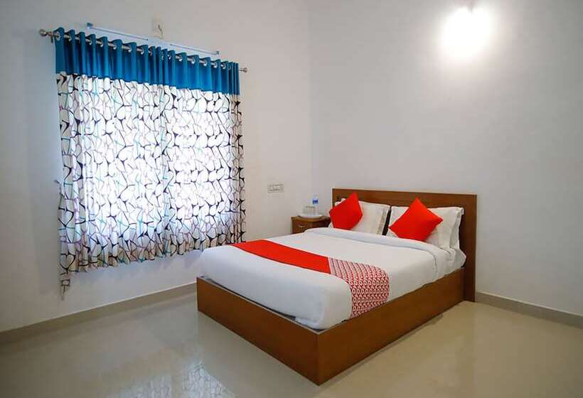 בית מלון כפרי Oyo 26964 Palm View Residency